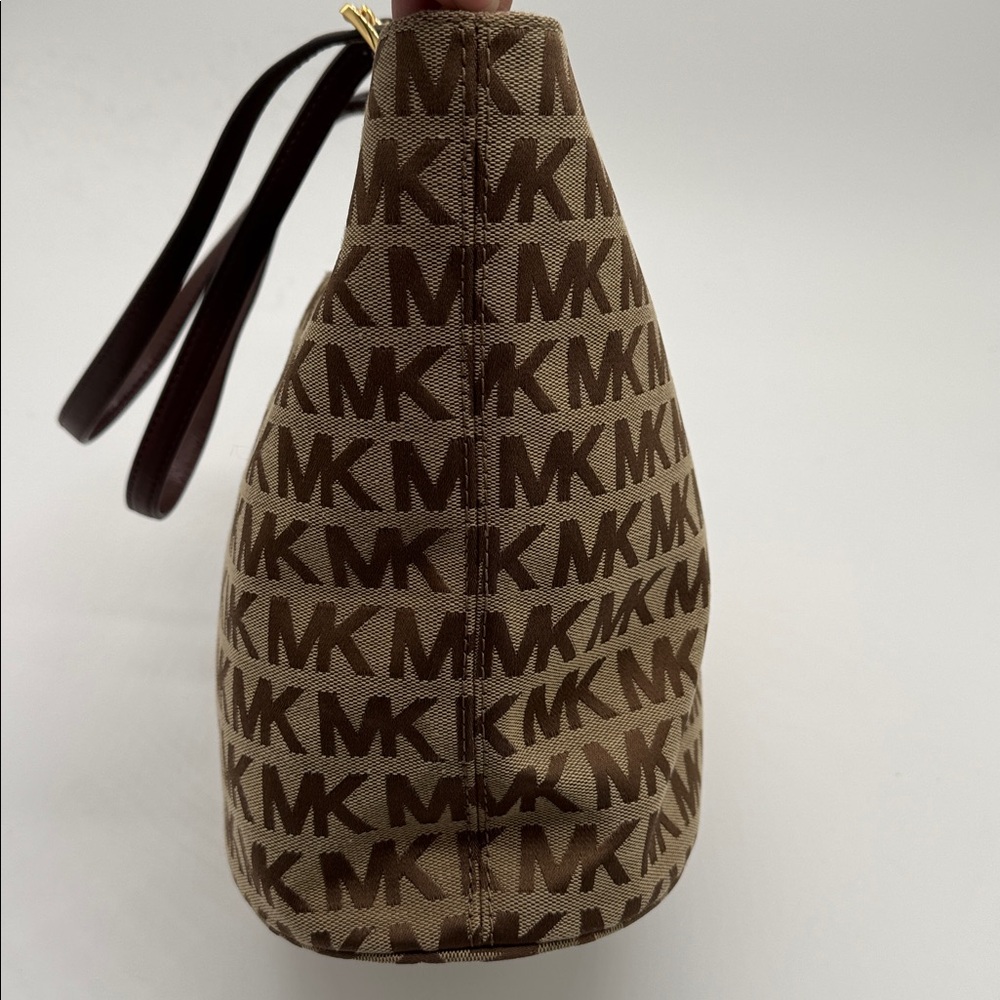 MICHAEL KORS BEIGE BROWN JACQUARD MK SIGNATURE TOTE BAG PURSE NEW - Picture 4 of 9